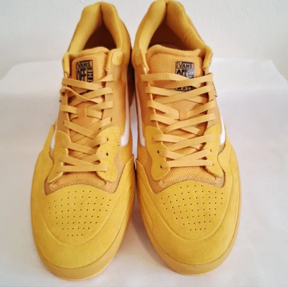 Vans Ave Pro 2.0 Gold Suede Skateboarding